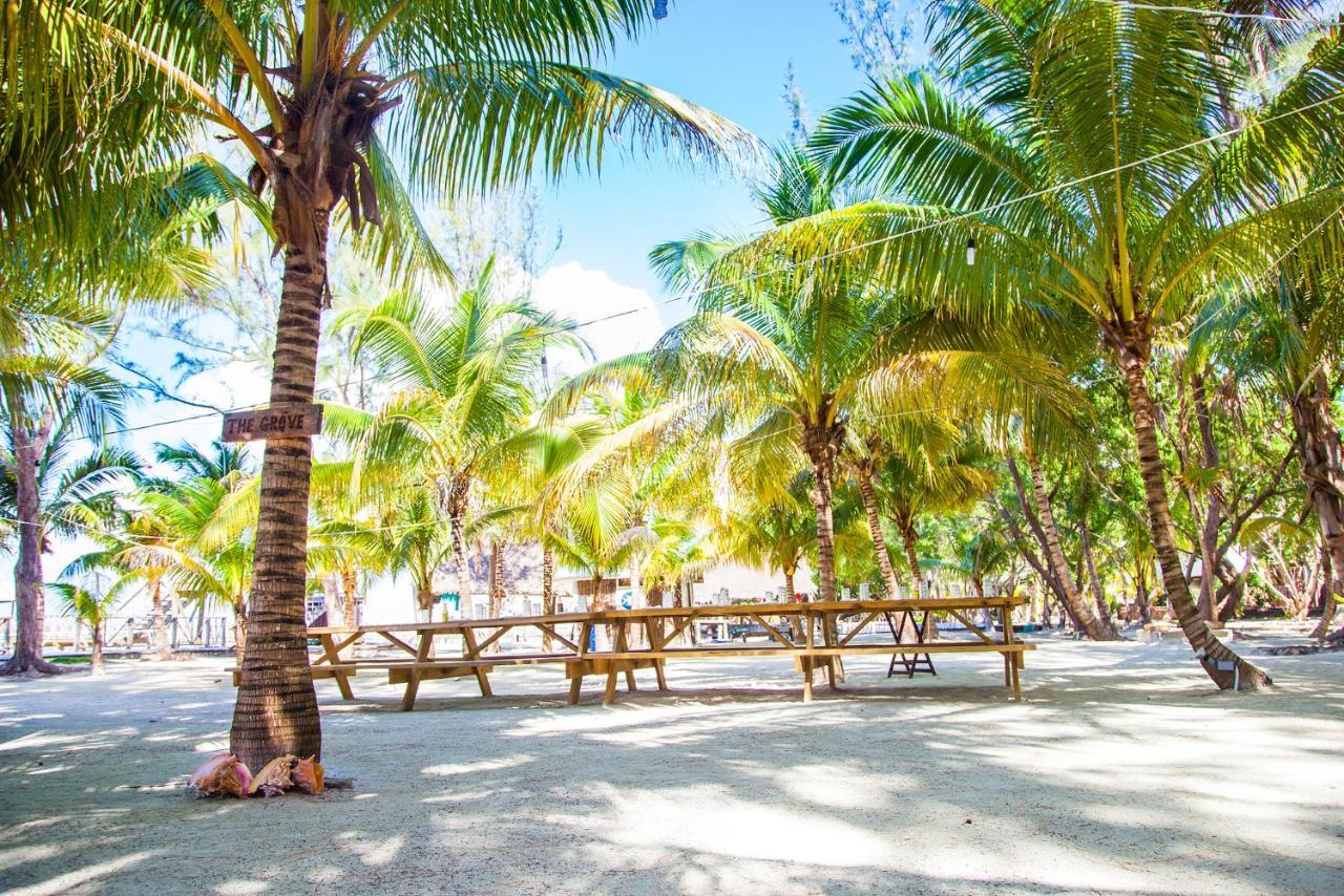 Thatch Caye Resort A Muy'Ono Resort Hopkins Exteriör bild