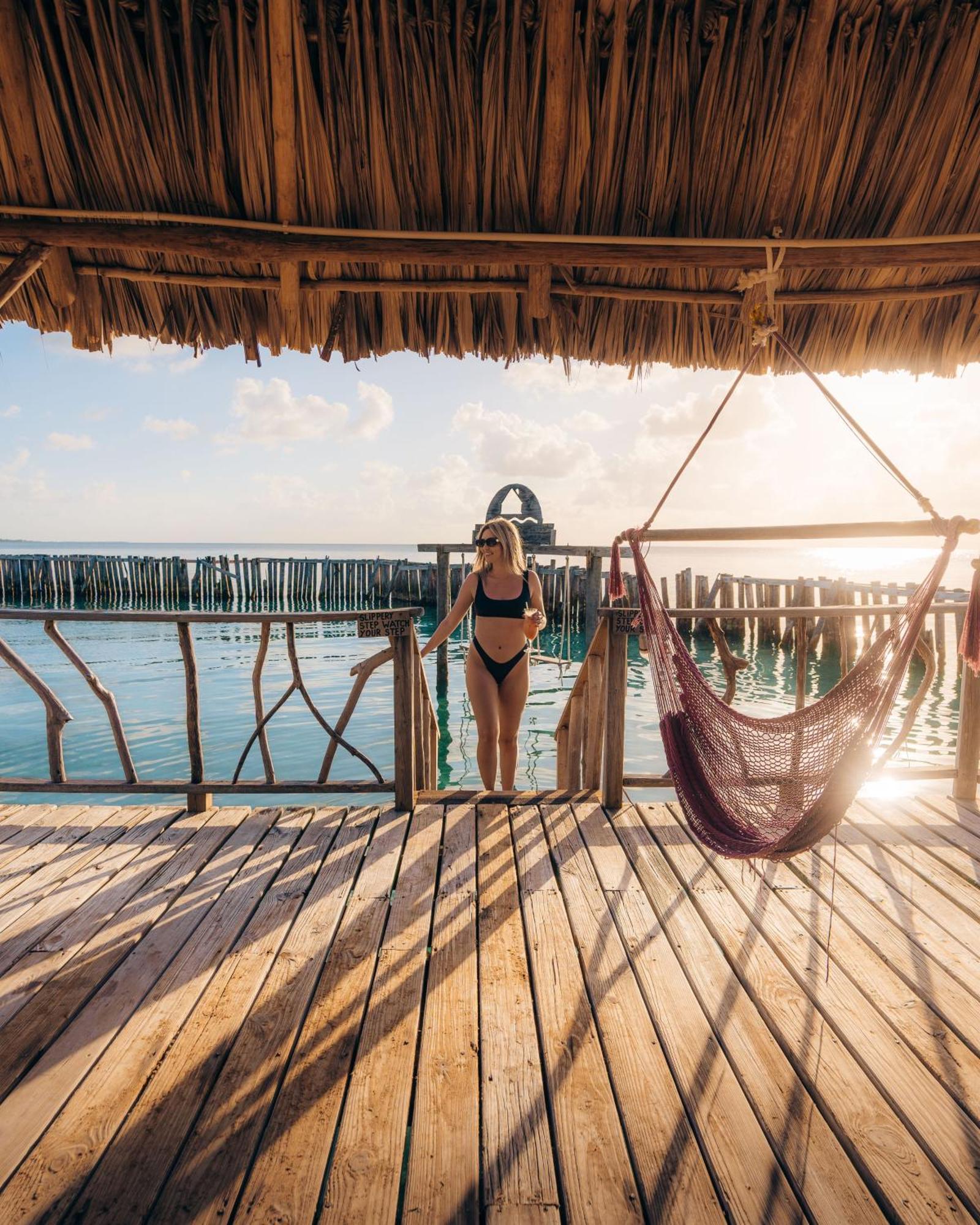 Thatch Caye Resort A Muy'Ono Resort Hopkins Exteriör bild