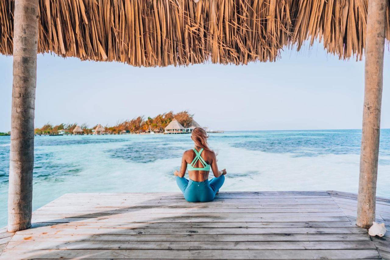 Thatch Caye Resort A Muy'Ono Resort Hopkins Exteriör bild