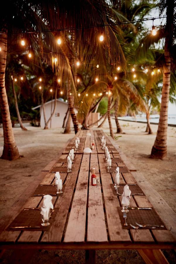 Thatch Caye Resort A Muy'Ono Resort Hopkins Exteriör bild